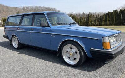 Volvo 240  1985 blue