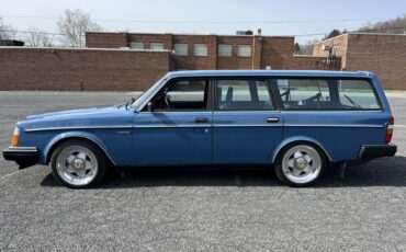 Volvo-240-1985-blue-6