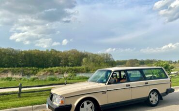 Volvo-240-dl-wagon-1986-yellow-12