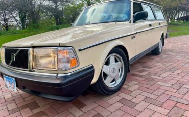 Volvo-240-dl-wagon-1986-yellow-18