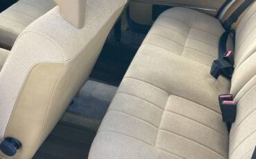 Volvo-240-wagon-1992-8