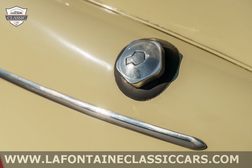 Volvo-2dr-Sedan-1958-2D-Sedan-32