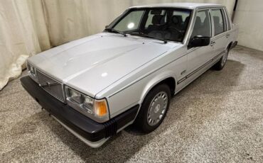Volvo-740-1989-Sedan-1