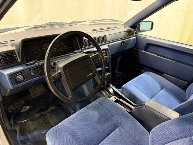 Volvo-740-1989-Sedan-11