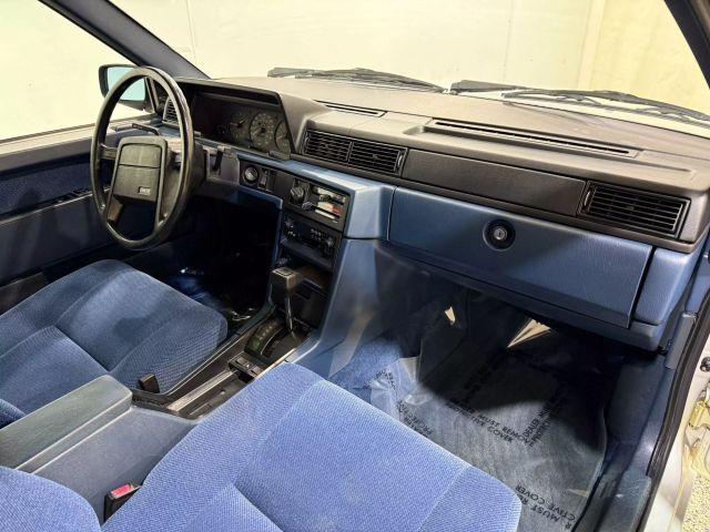Volvo-740-1989-Sedan-13