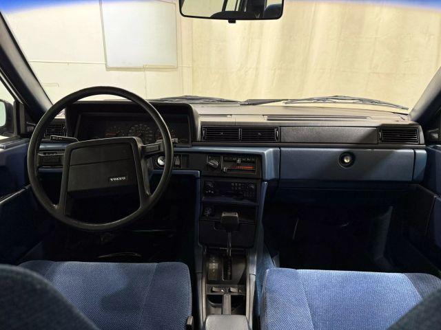 Volvo-740-1989-Sedan-14