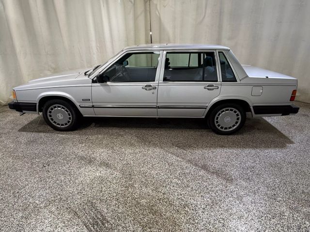 Volvo-740-1989-Sedan-2