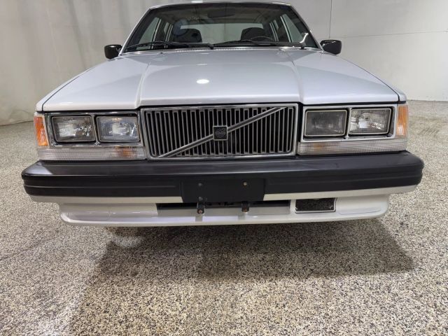 Volvo-740-1989-Sedan-38
