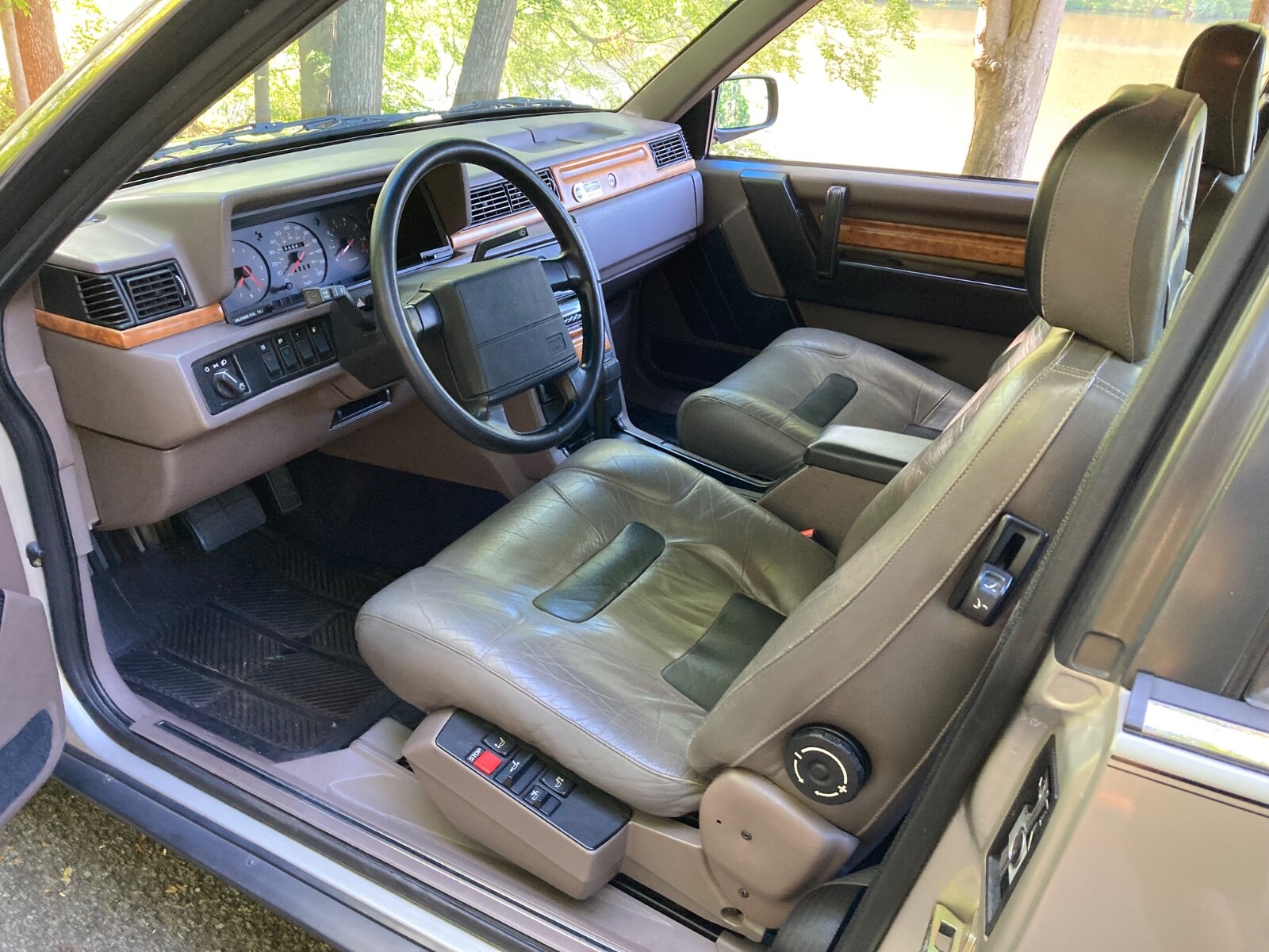 Volvo-780-1990-Coupe-24