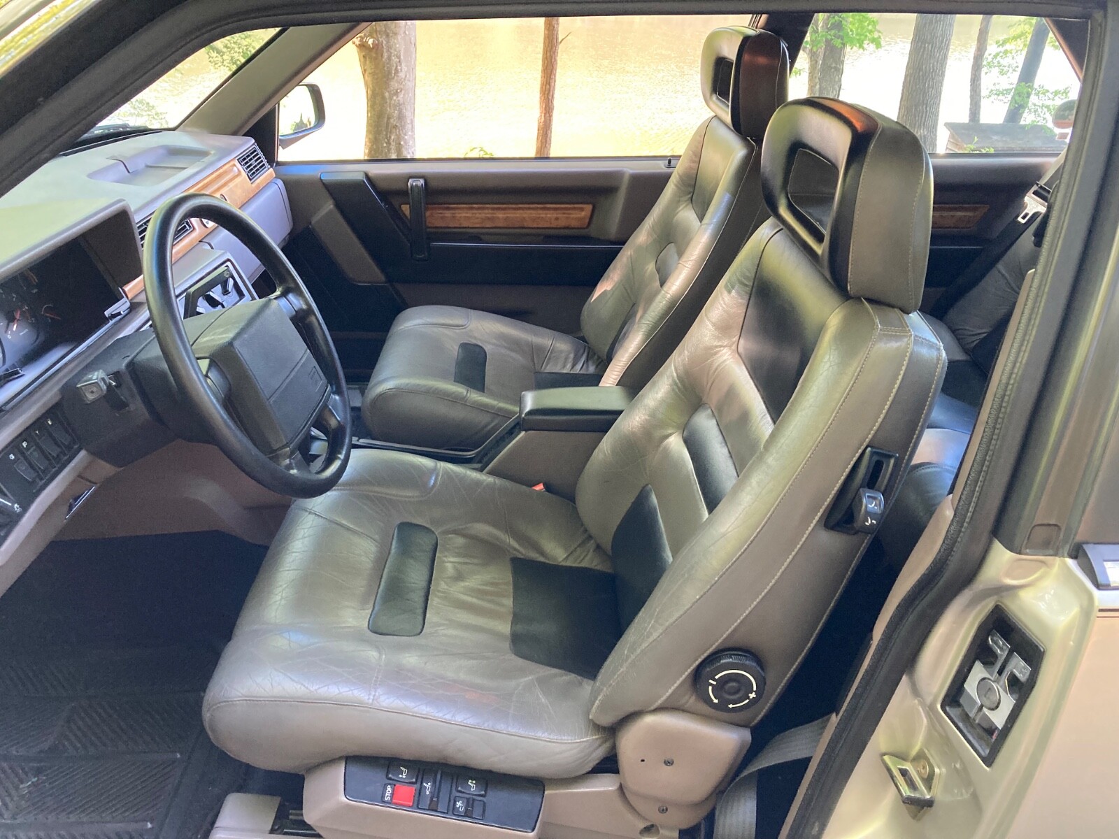 Volvo-780-1990-Coupe-25