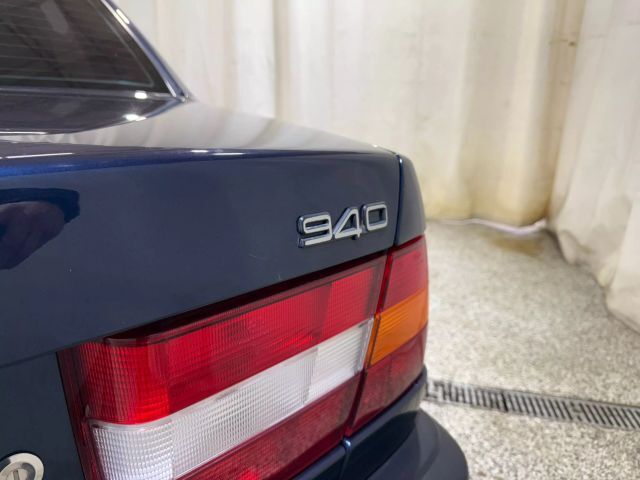 Volvo-940-1994-Sedan-31