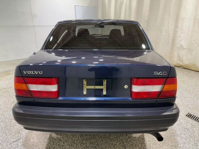 Volvo-940-1994-Sedan-8