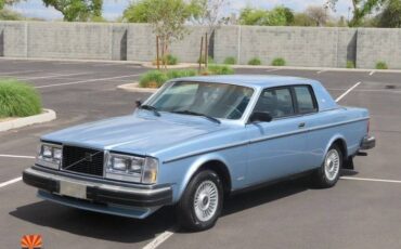 Volvo-Coupe-262-bertone-1981-blue-4