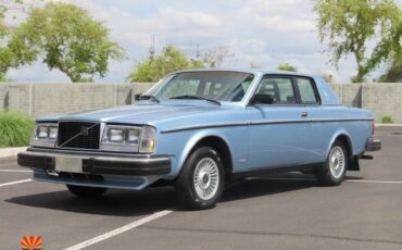 Volvo-Coupe-262-bertone-1981-blue-5