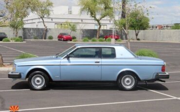 Volvo-Coupe-262-bertone-1981-blue-6