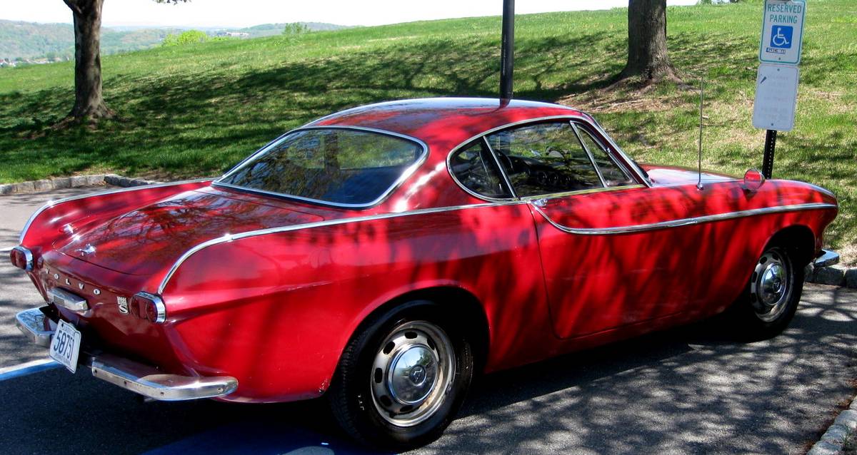 Volvo-P1800-s-1966-red-1