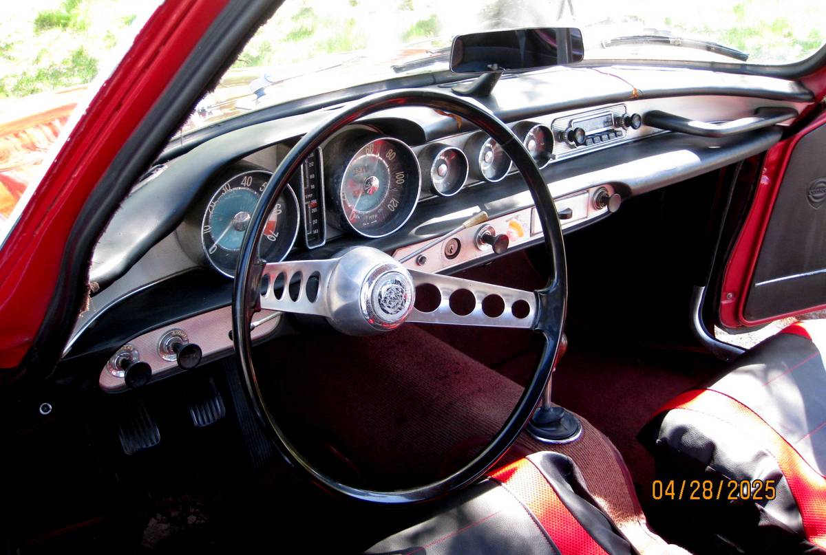 Volvo-P1800-s-1966-red-10