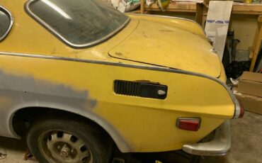 Volvo-P1800E-1972-Coupe-1