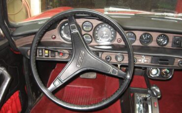 Volvo-P1800es-1978-red-12