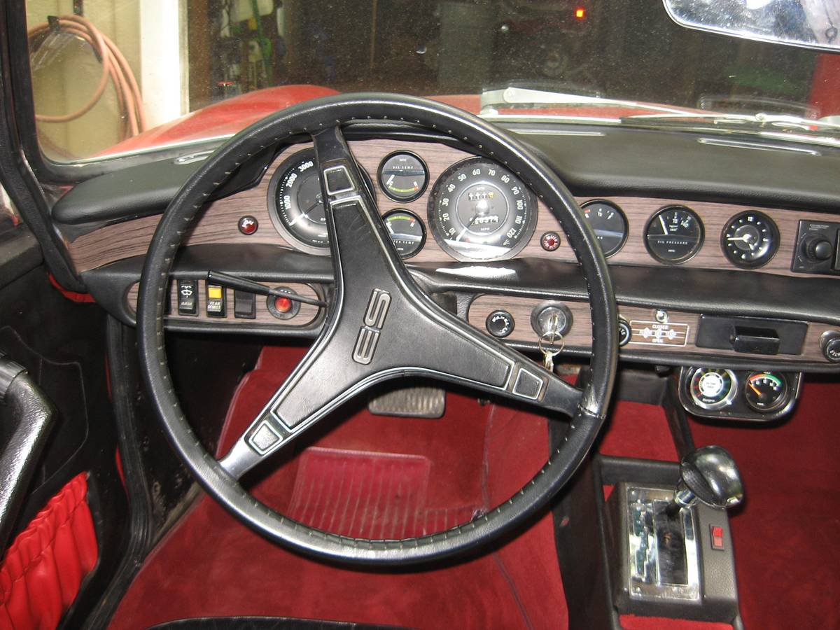 Volvo-P1800es-1978-red-12