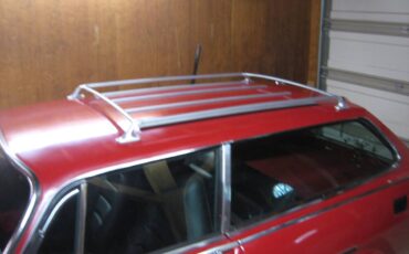 Volvo-P1800es-1978-red-2