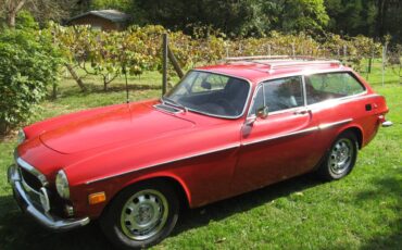 Volvo-P1800es-1978-red