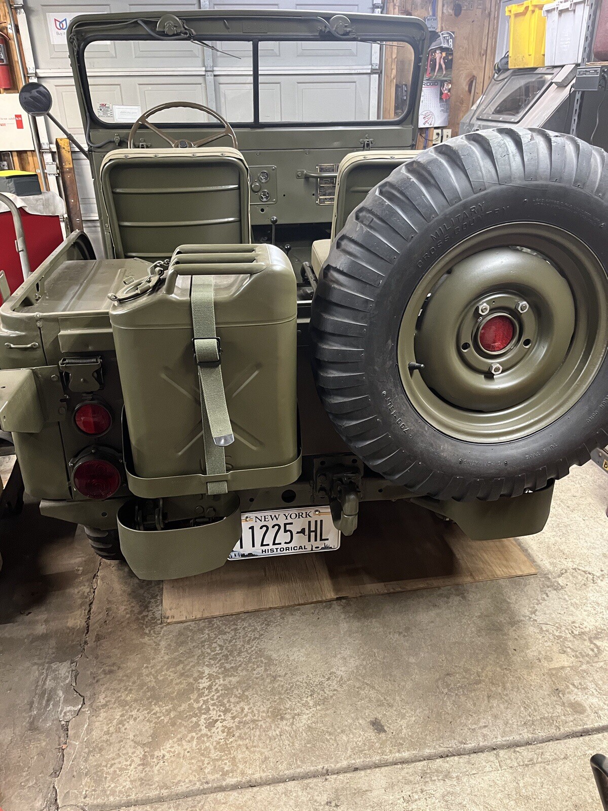 Willys-100-Series-1952-Utility-4