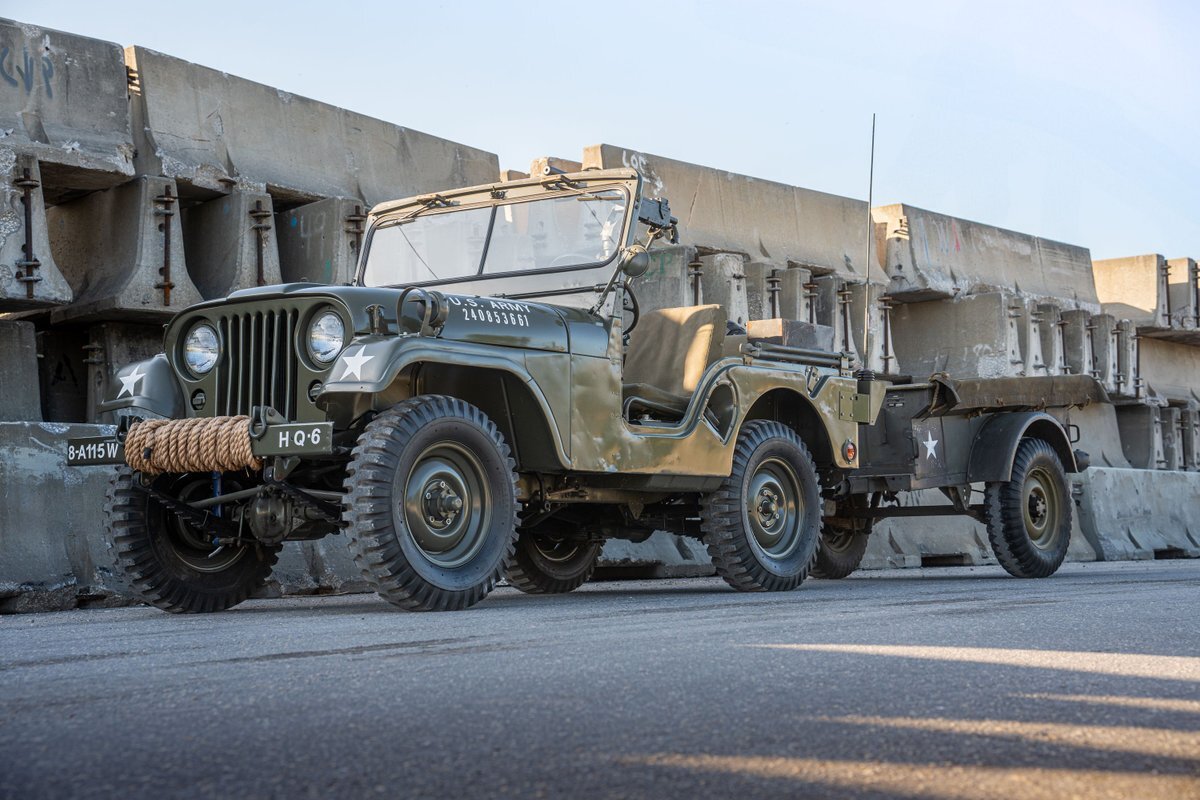 Willys  1954 --