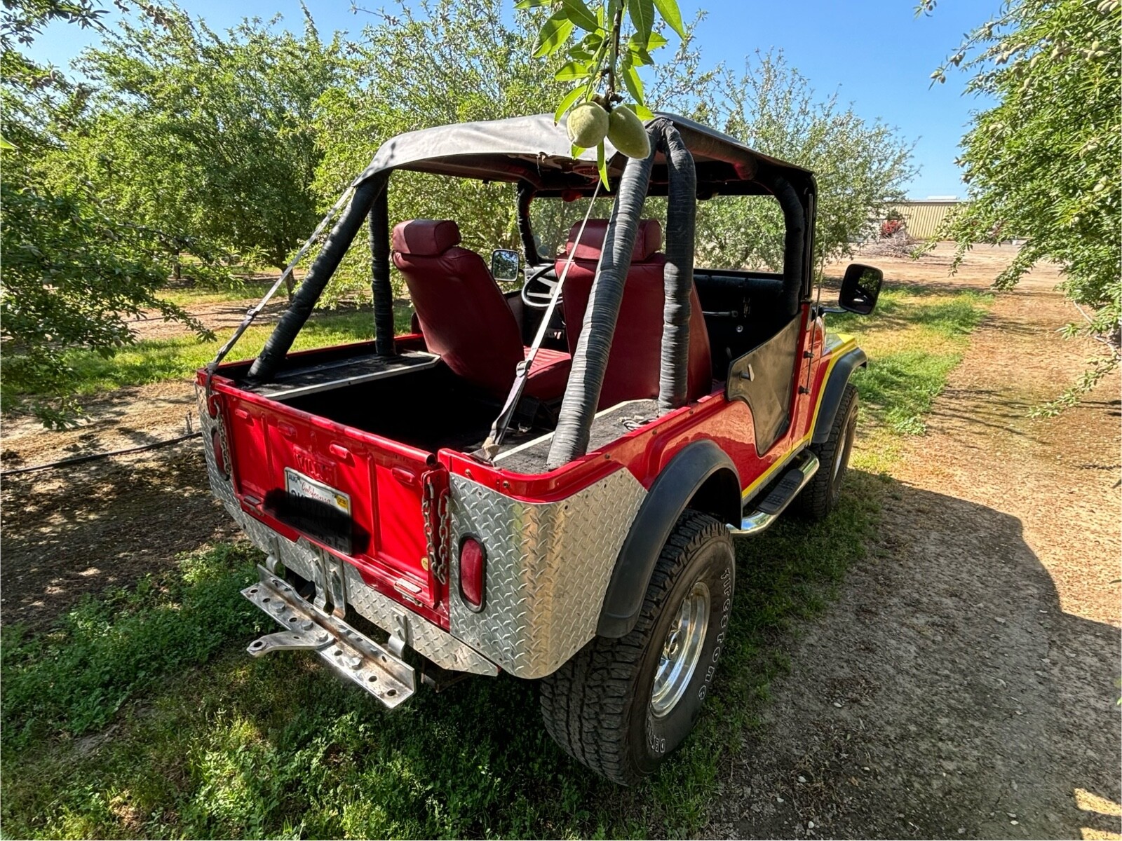 Willys-CJ5-1962-Convertible-2