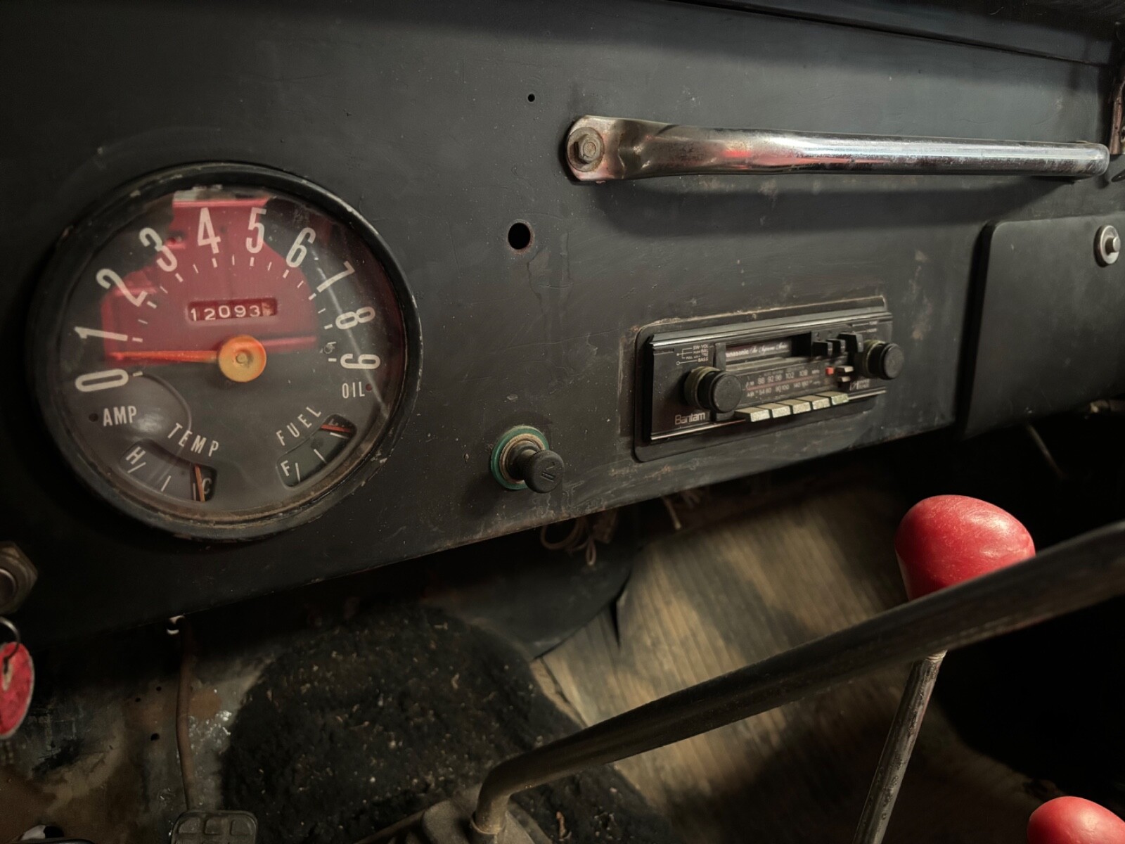 Willys-CJ5-1962-Convertible-28