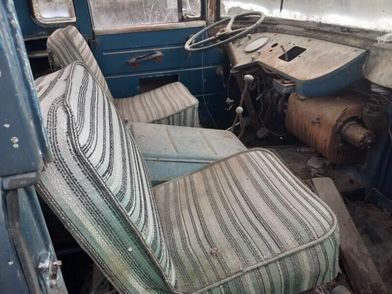 Willys-FC170-1957-Standard-Cab-Pickup-2