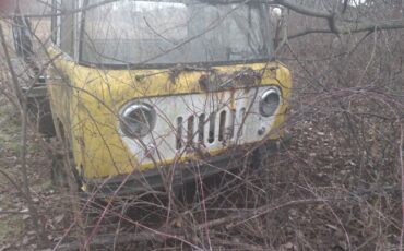 Willys-FC170-1957-Standard-Cab-Pickup-3