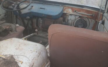 Willys-FC170-1957-Standard-Cab-Pickup-4
