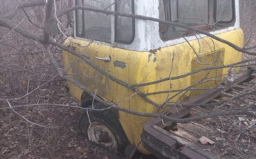 Willys-FC170-1957-Standard-Cab-Pickup-7