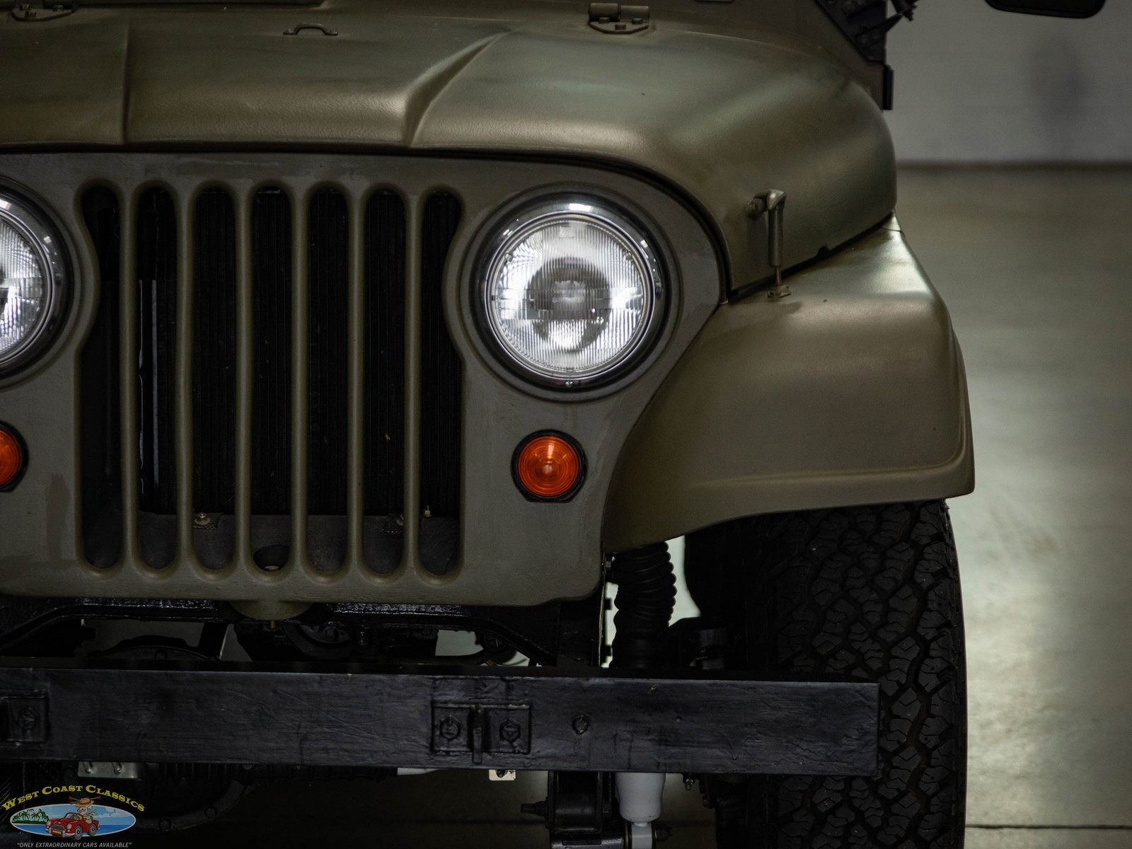 Willys-Jeep-1955-15