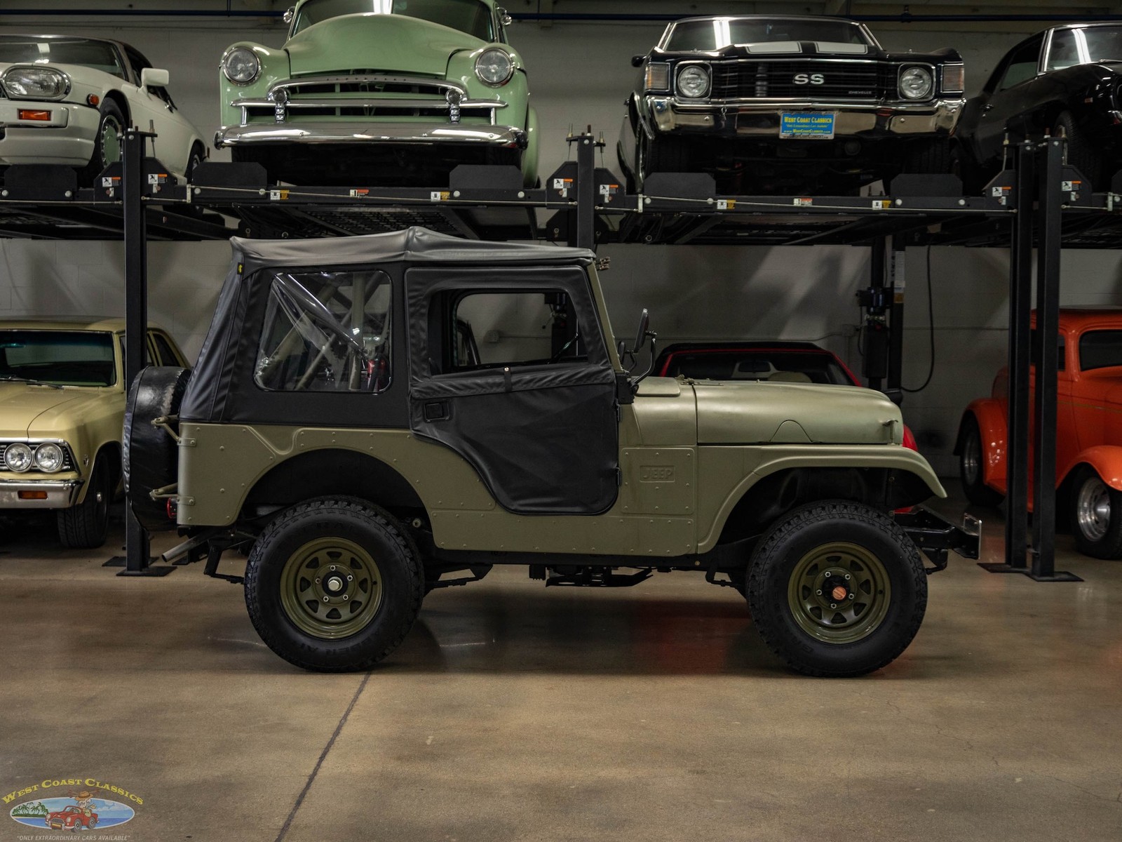 Willys-Jeep-1955-2