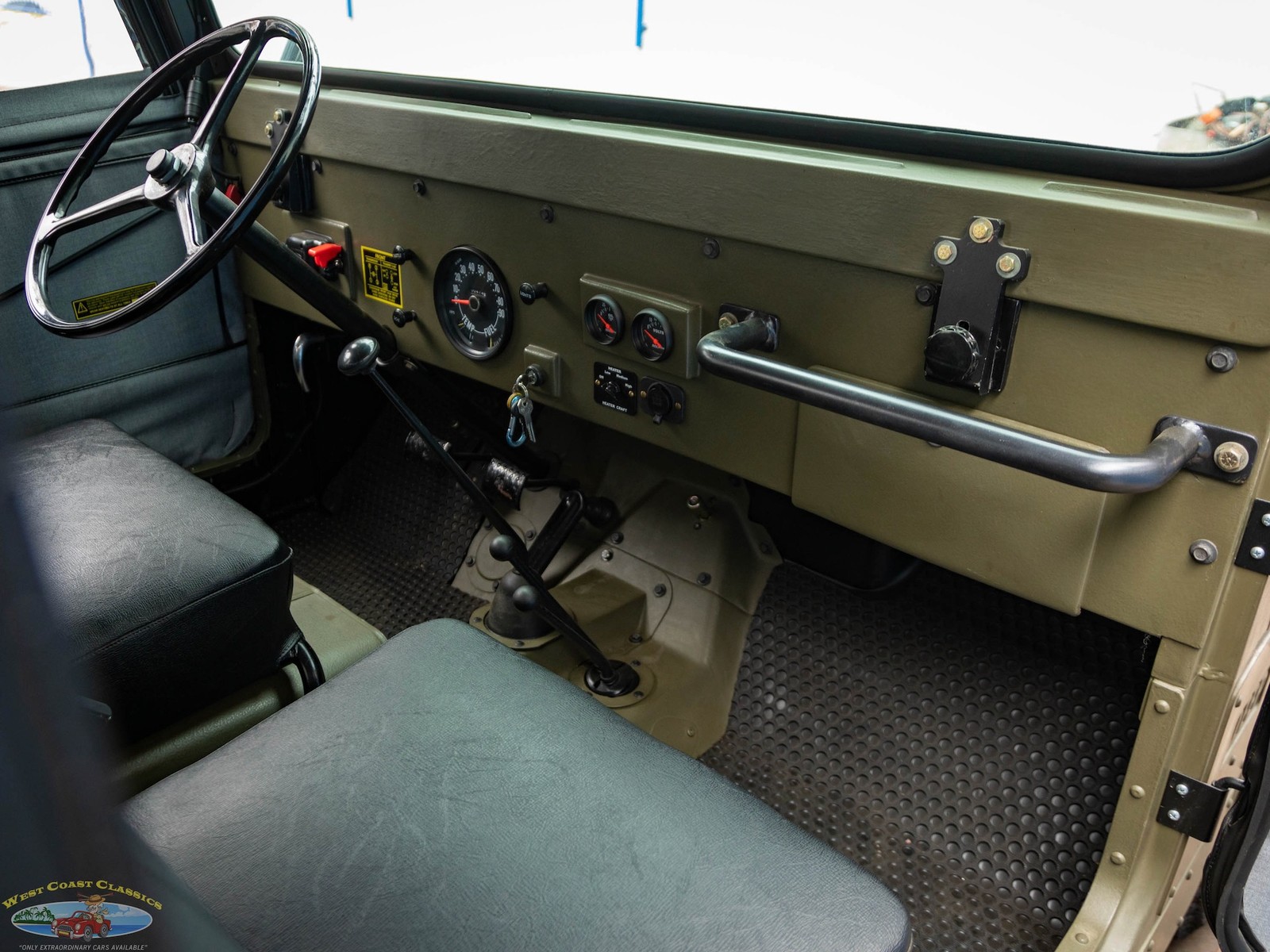 Willys-Jeep-1955-35
