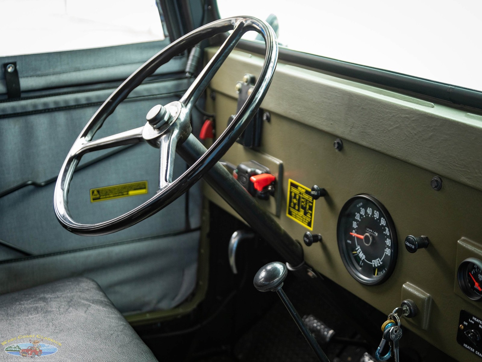 Willys-Jeep-1955-36