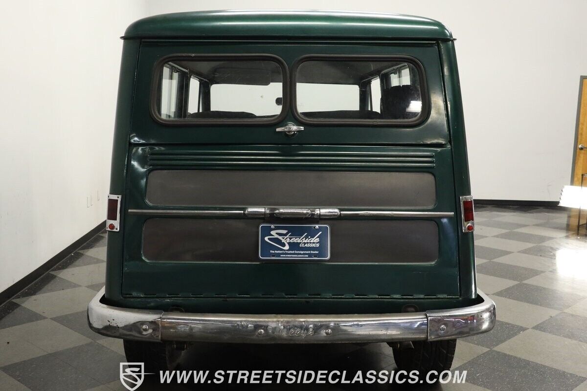 Willys-Jeep-Wagon-1958-Jeep-8