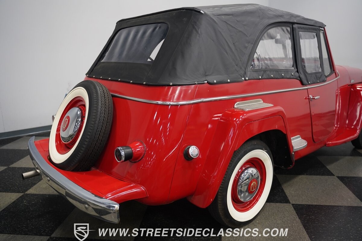 Willys-Jeepster-1949-Convertible-30