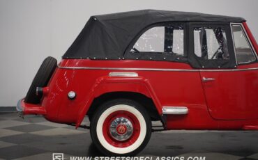 Willys-Jeepster-1949-Convertible-32
