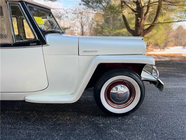 Willys-Jeepster-1950-11