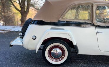 Willys-Jeepster-1950-12