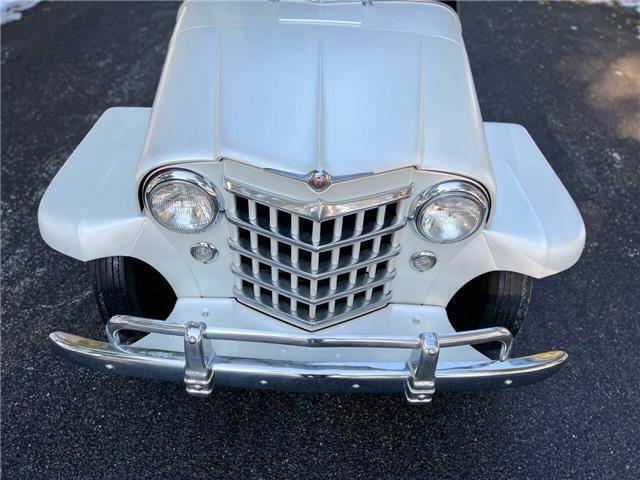 Willys-Jeepster-1950-13