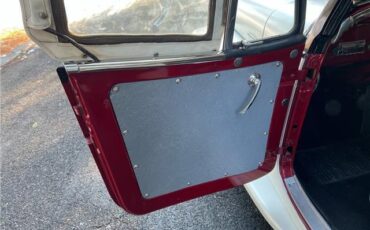 Willys-Jeepster-1950-15