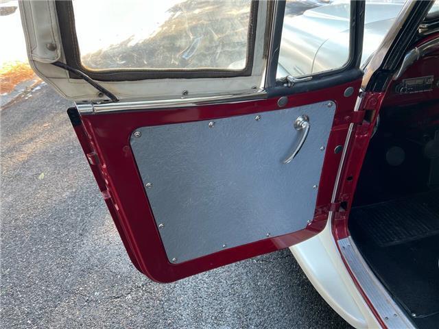 Willys-Jeepster-1950-15