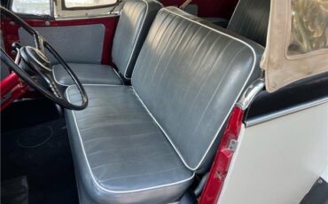 Willys-Jeepster-1950-16