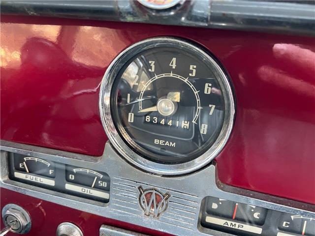 Willys-Jeepster-1950-29