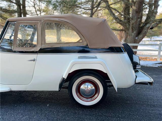 Willys-Jeepster-1950-6