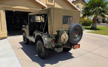 Willys-M38a1-1952-green-2